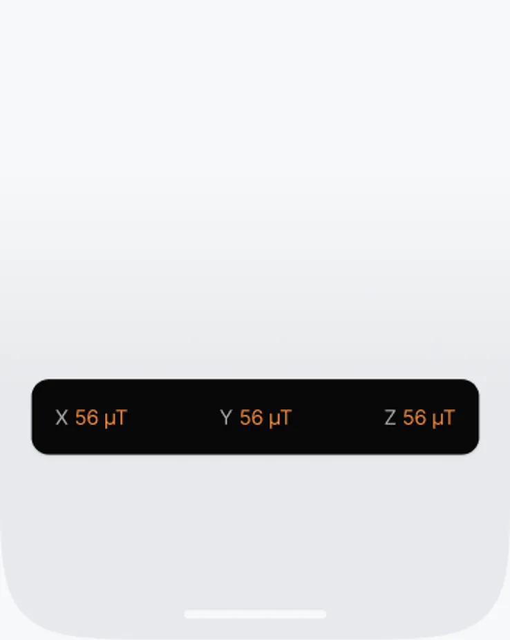 App showing separate left and right monocular pupillary distance values
